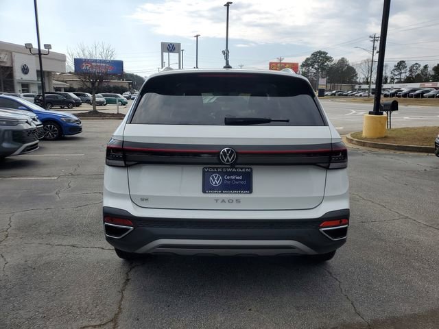 Certified 2025 Volkswagen Taos SE w/ Panoramic Sunroof Package image 5