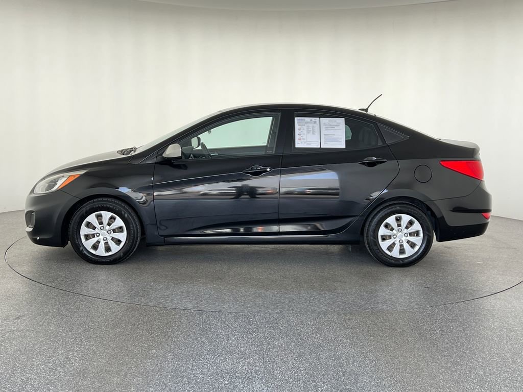 Used 2016 Hyundai Accent SE w/ Option Group 02 image 2