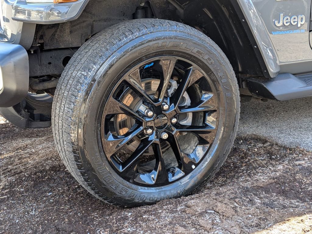 Used 2023 Jeep Wrangler Unlimited Sahara w/ Cold Weather Group AWD/4WD image 26