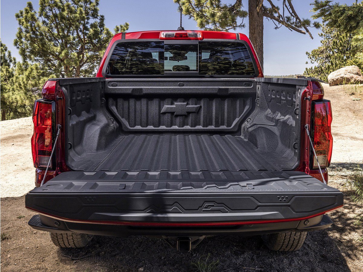 Used 2023 Chevrolet Colorado Trail Boss w/ Advanced Trailering Package AWD/4WD image 1