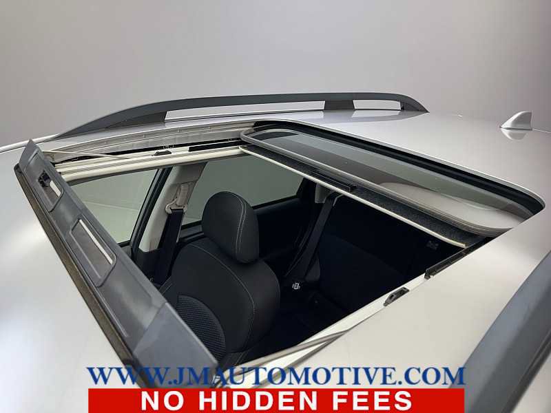 Used 2016 Subaru Forester 2.5i Premium AWD/4WD image 11