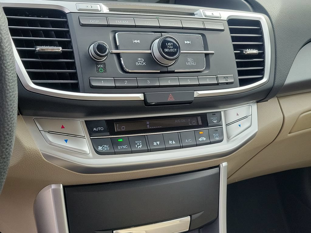 Used 2013 Honda Accord LX image 28