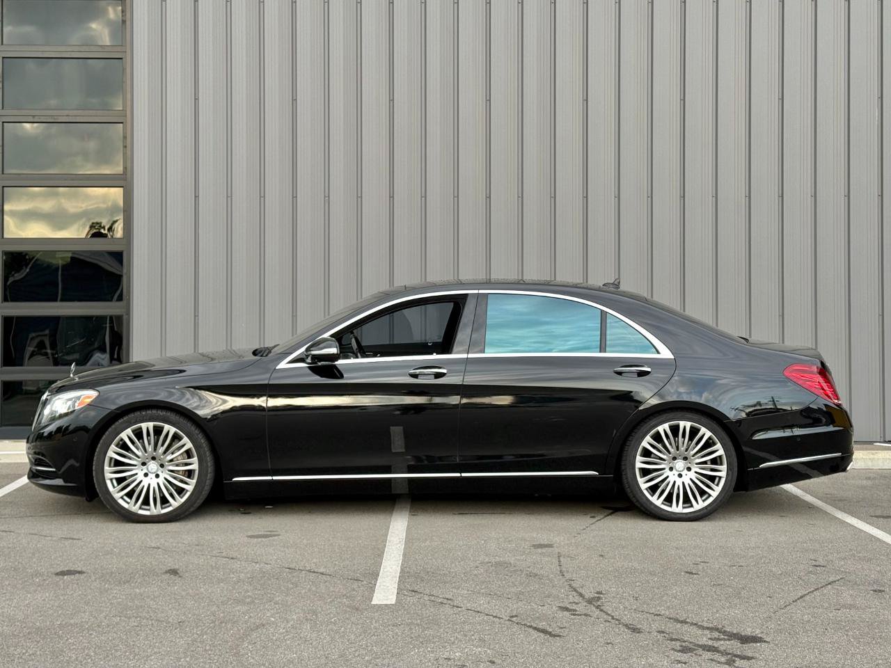 Used 2015 Mercedes-Benz S 550 Sedan image 8