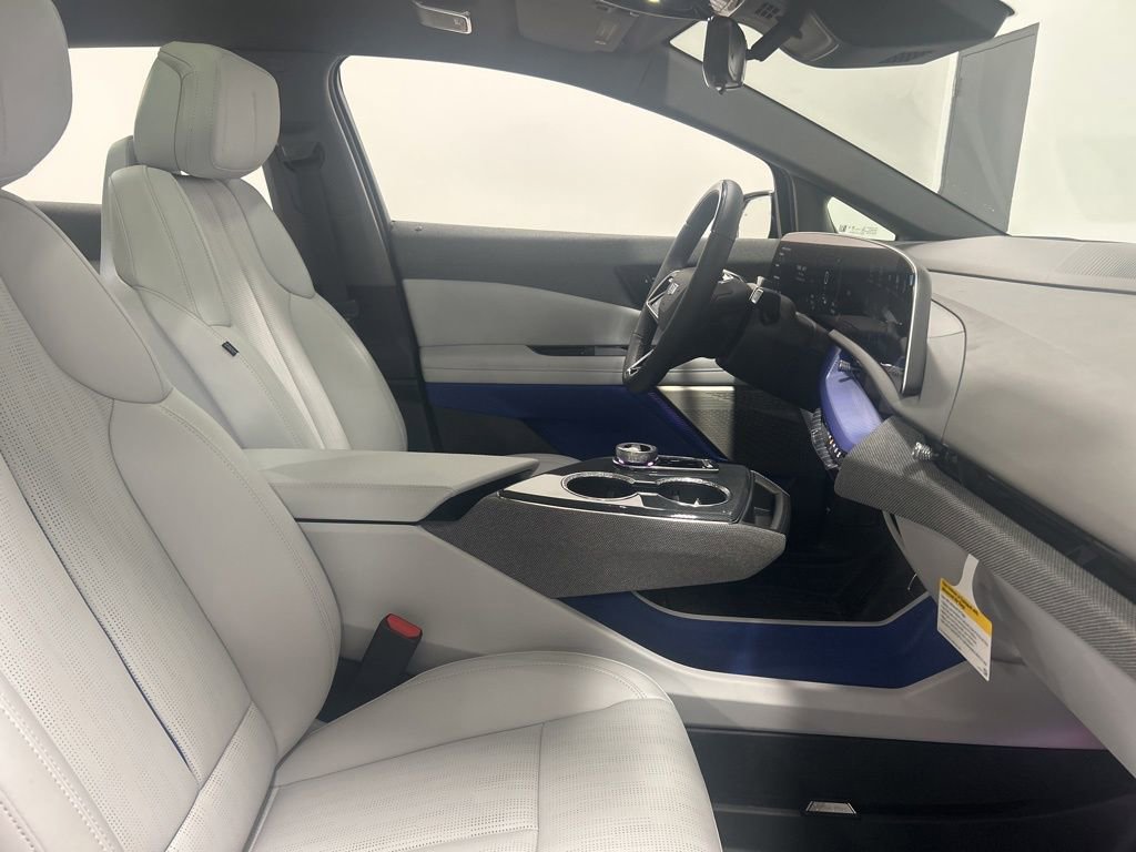 Used 2026 Cadillac Optiq Luxury 2 image 20