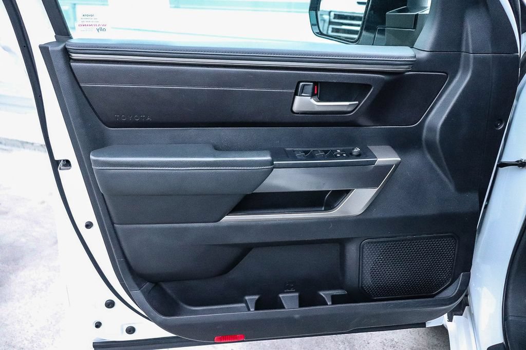 Used 2022 Toyota Tundra SR5 w/ SR5 Convenience Package RWD image 24