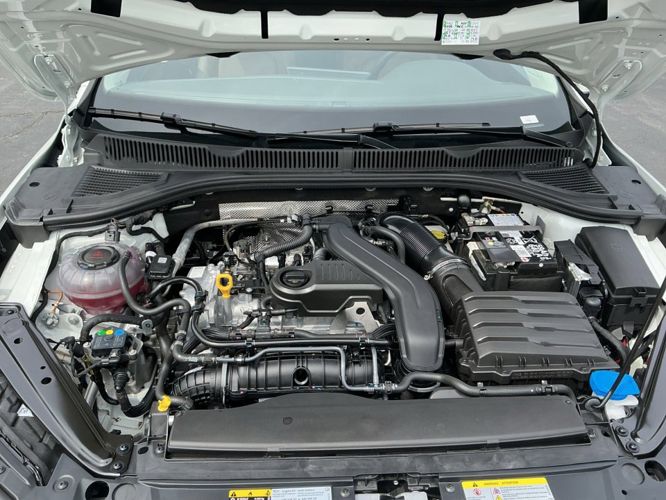 Used 2025 Volkswagen Jetta SEL image 20