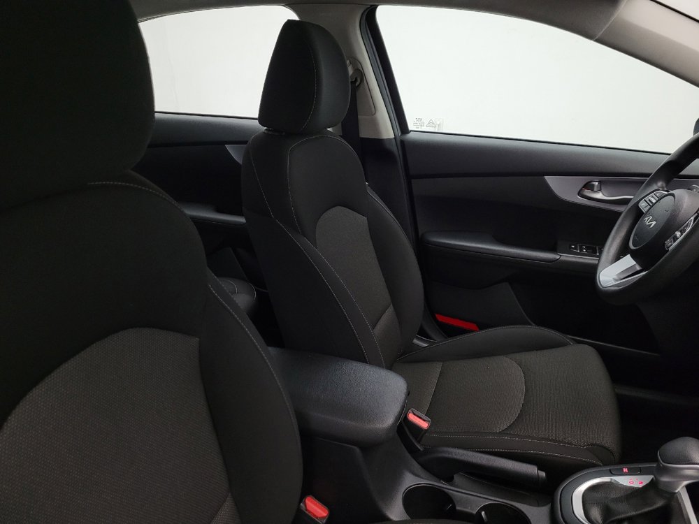 Used 2022 Kia Forte LXS FWD image 21