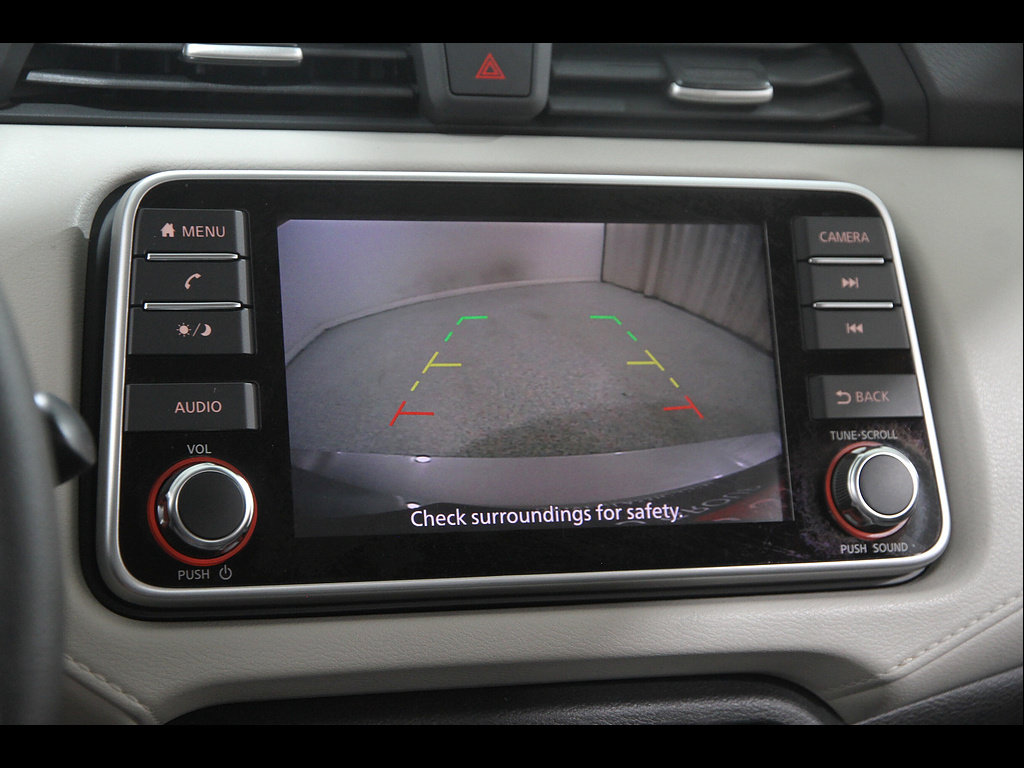 Used 2021 Nissan Versa SV FWD image 12