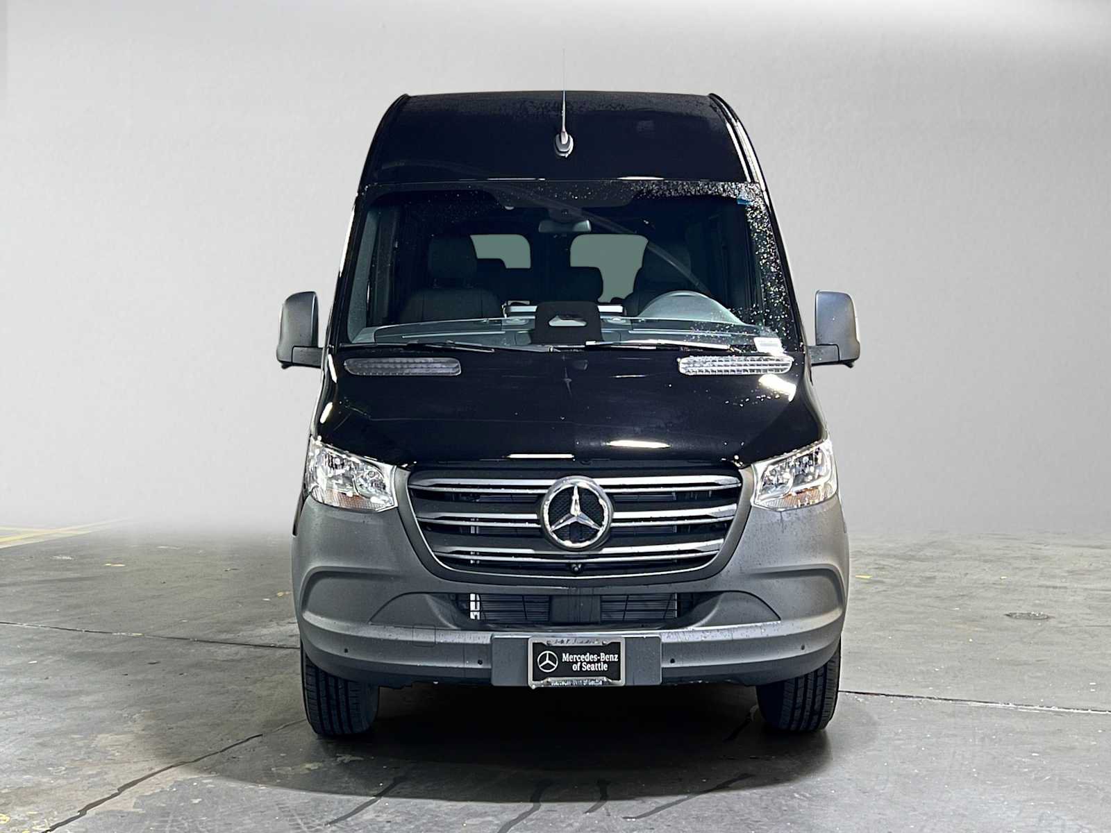 Used 2025 Mercedes-Benz Sprinter 2500 image 8