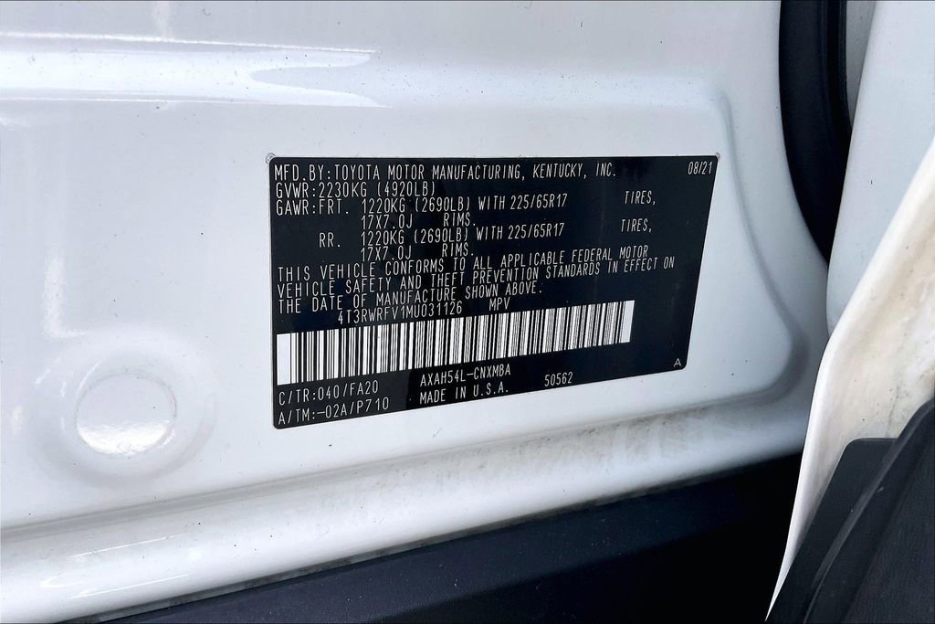 Used 2021 Toyota RAV4 XLE w/ Carpet Mat Package (TMS) AWD/4WD image 32