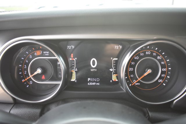 Used 2020 Jeep Wrangler Unlimited Sahara image 21