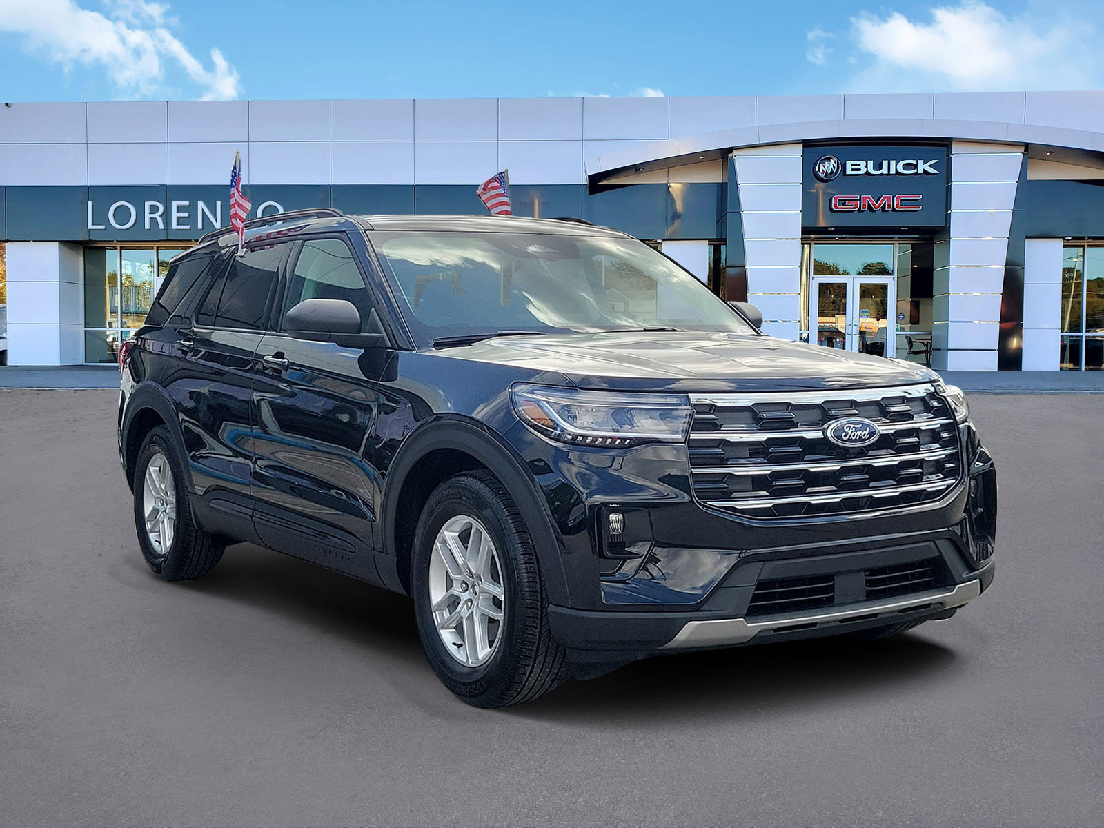 Used 2026 Ford Explorer Active w/ Active Comfort Package image 3