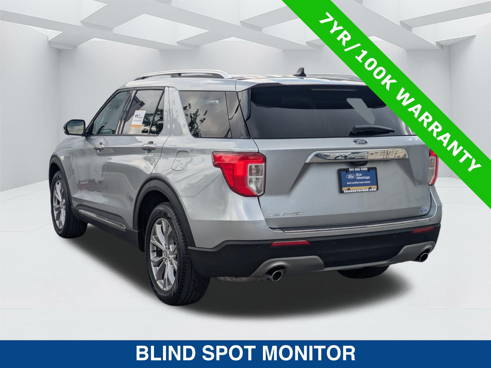 Certified 2022 Ford Explorer Limited w/ Equipment Group 301A RWD image 7