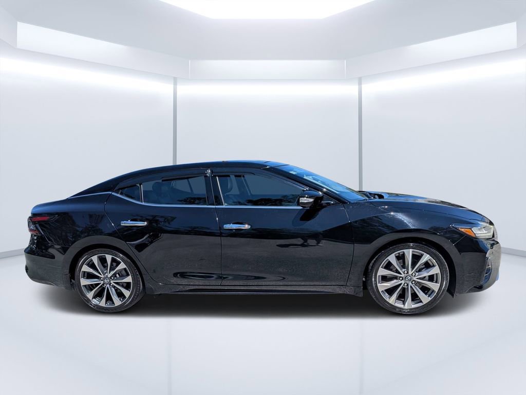 Used 2023 Nissan Maxima Platinum w/ Sport Mat Group FWD image 2