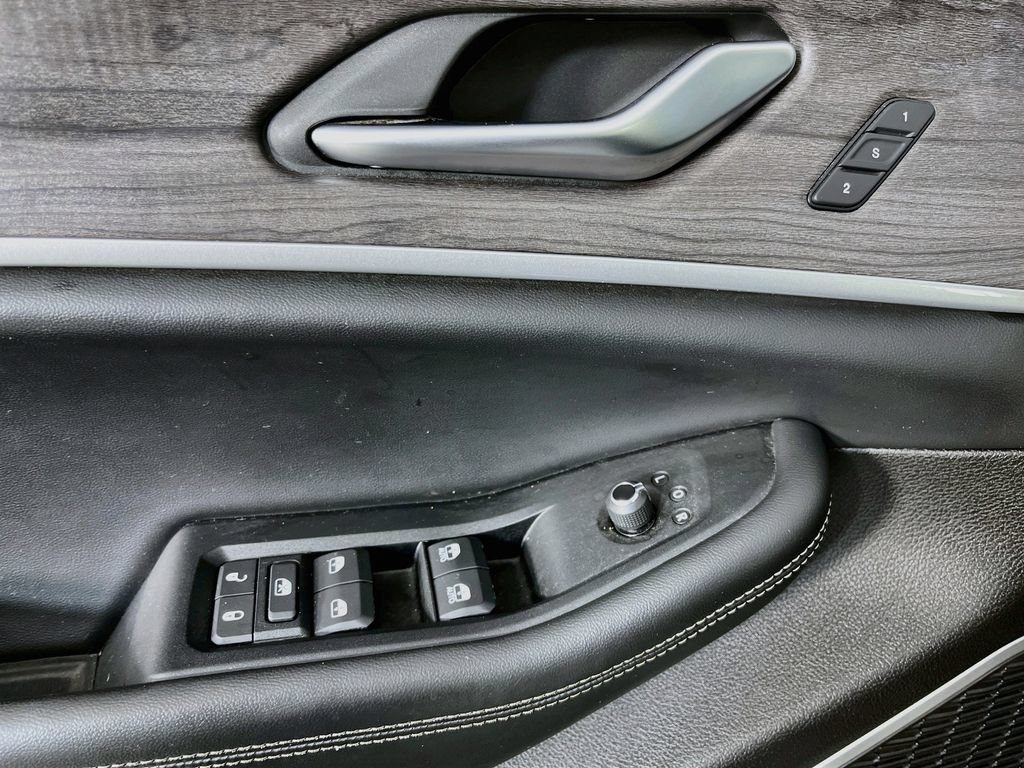 Used 2023 Jeep Grand Cherokee 4WD 4xe image 27