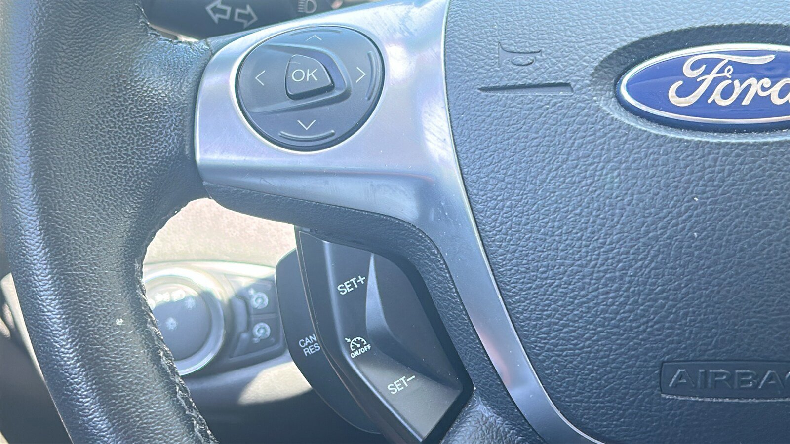 Used 2013 Ford Escape Titanium w/ Parking Technology Pkg AWD/4WD image 20