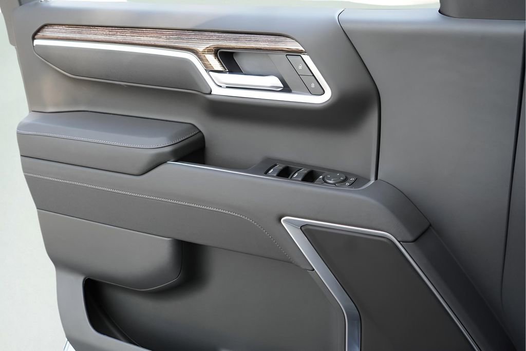 New 2026 GMC Sierra 1500 Elevation image 18