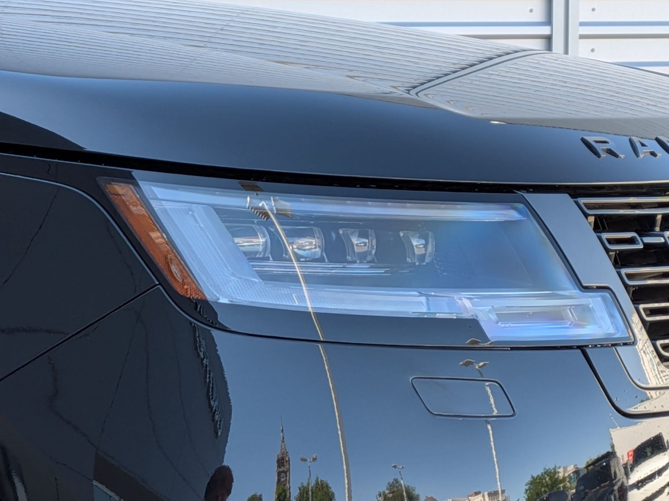 New 2026 Land Rover Range Rover SE AWD/4WD image 9