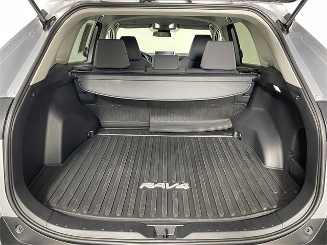 Used 2025 Toyota RAV4 XLE image 17