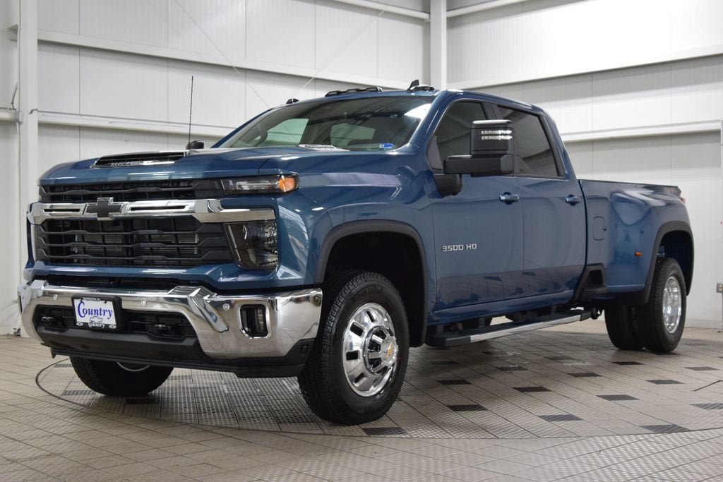 New 2026 Chevrolet Silverado 3500 LT w/ All Star Edition AWD/4WD image 3