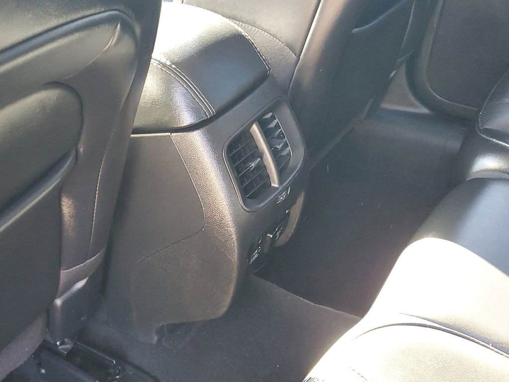 Used 2021 Jeep Cherokee Limited w/ Elite Package AWD/4WD image 27