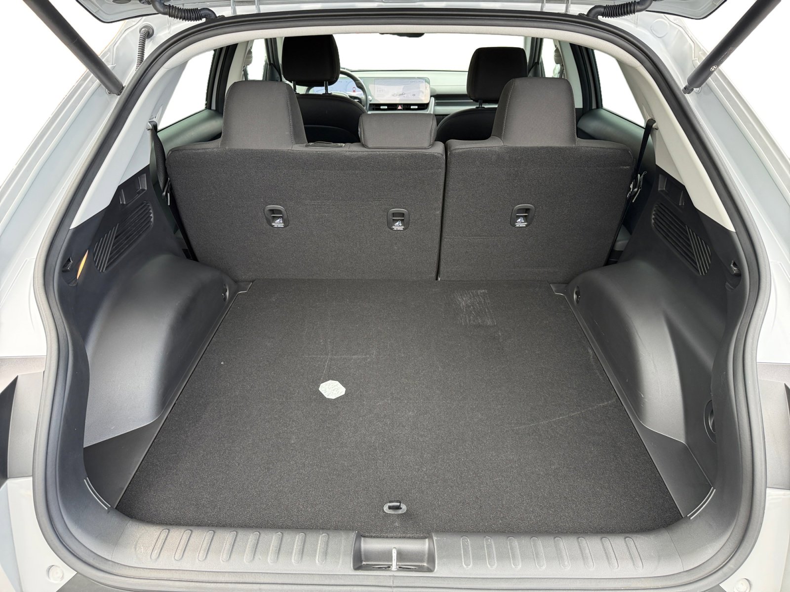 Certified 2024 Hyundai Ioniq 5 SEL image 17