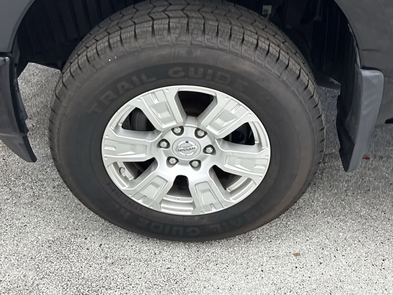 Used 2017 Nissan Titan S image 44