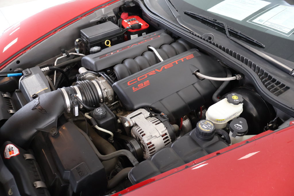 Used 2005 Chevrolet Corvette Coupe w/ Preferred Equipment Group RWD image 15