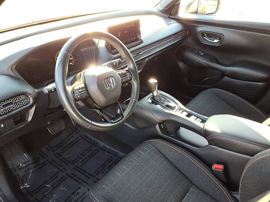 Used 2024 Honda HR-V Sport image 12