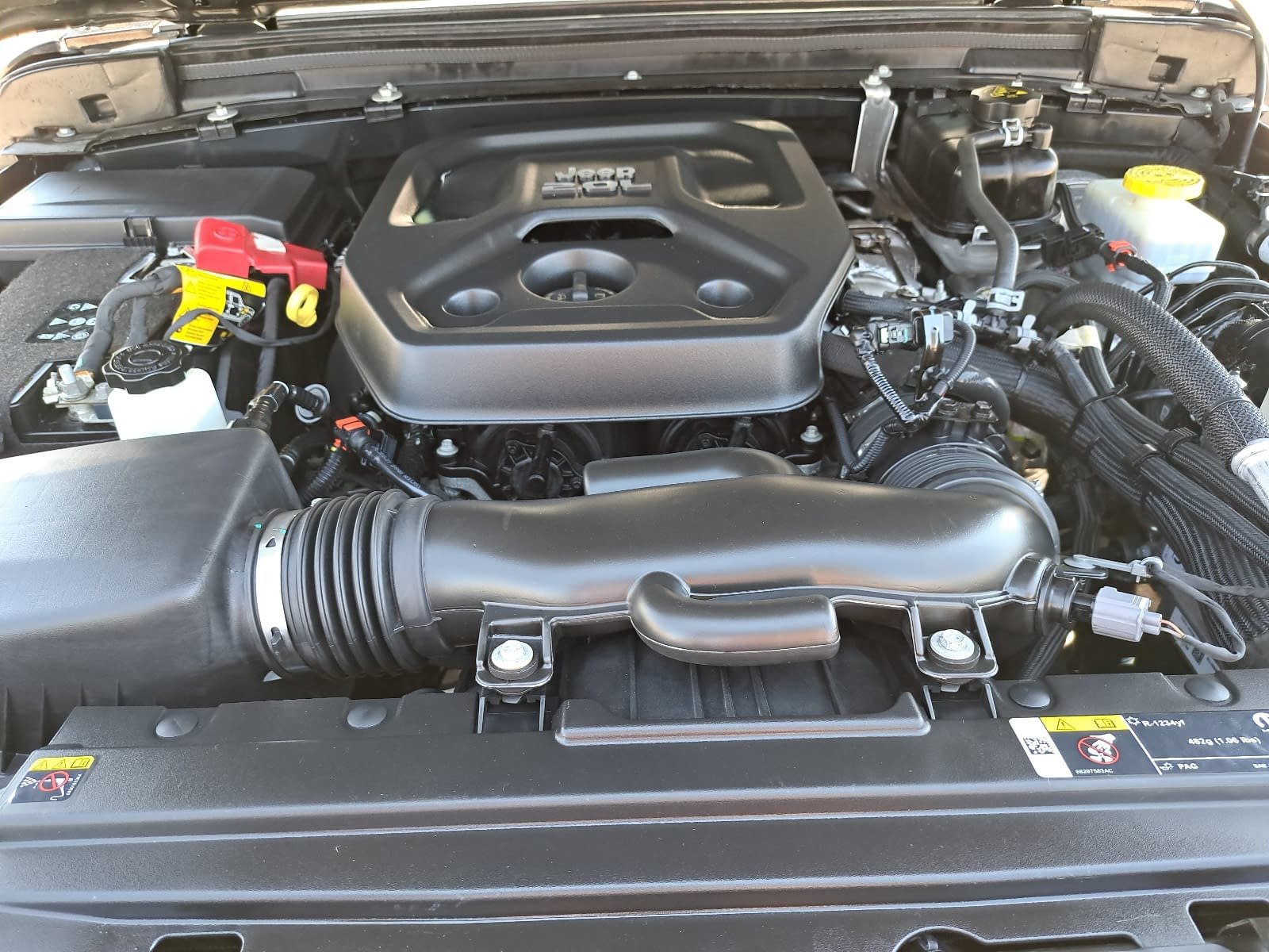 Used 2021 Jeep Wrangler Sport AWD/4WD image 32