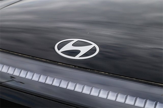 New 2026 Hyundai Ioniq 9 SEL image 6