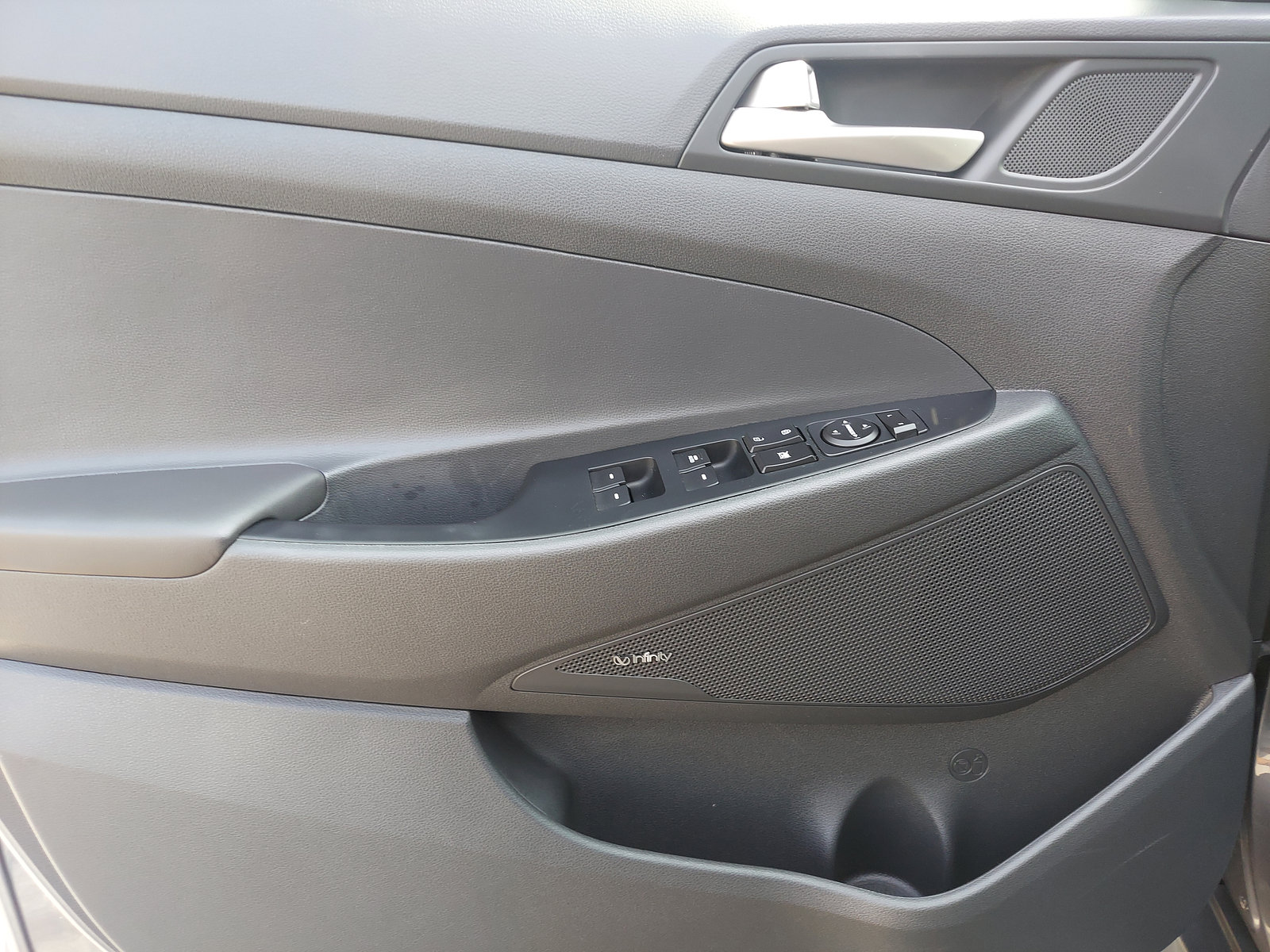 Used 2019 Hyundai Tucson Sport image 12