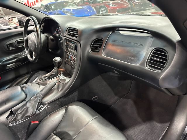 Used 2000 Chevrolet Corvette Coupe w/ Lighting Pkg image 9