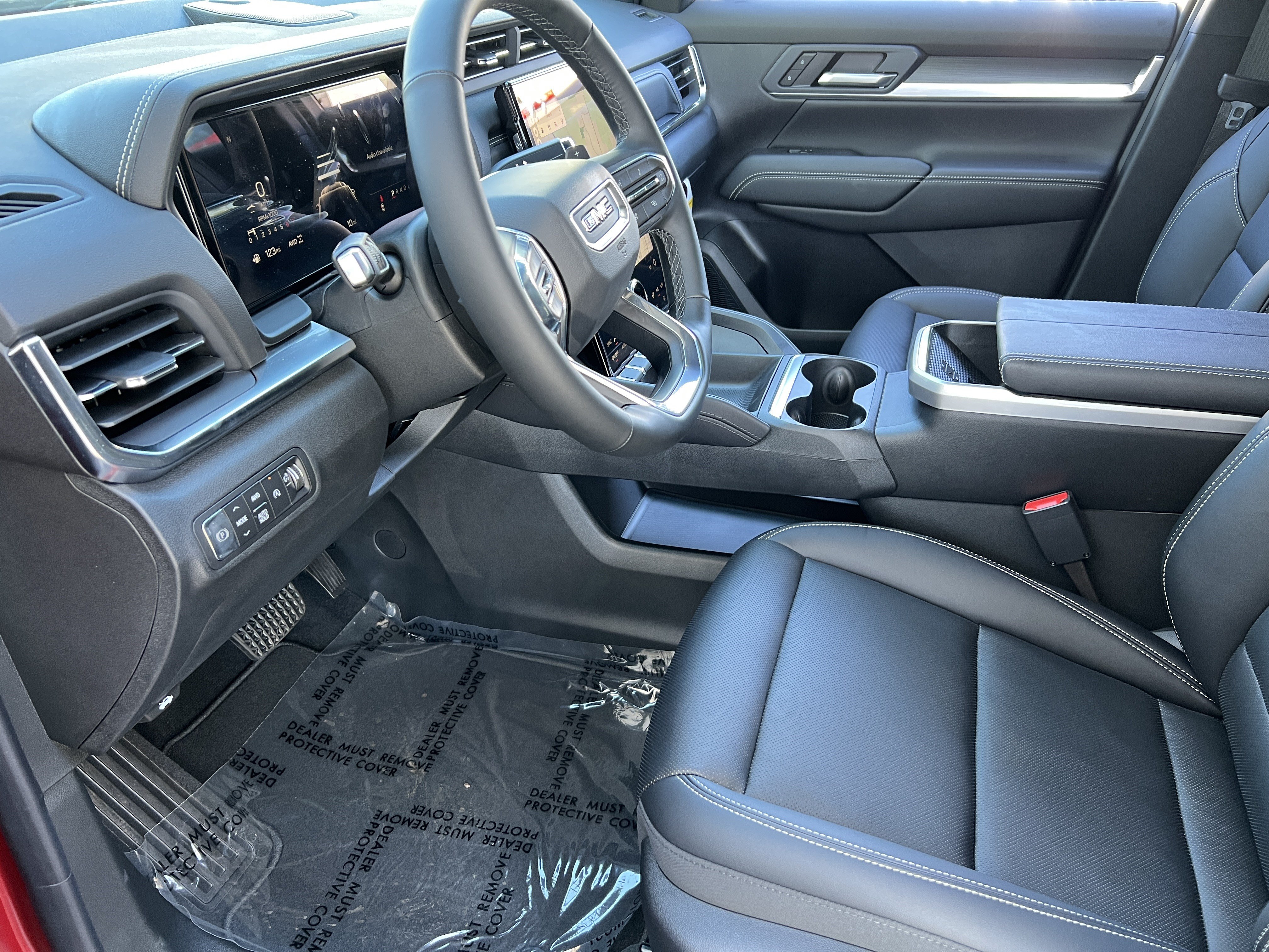 New 2026 GMC Terrain Elevation w/ Elevation Premium Package AWD/4WD image 15