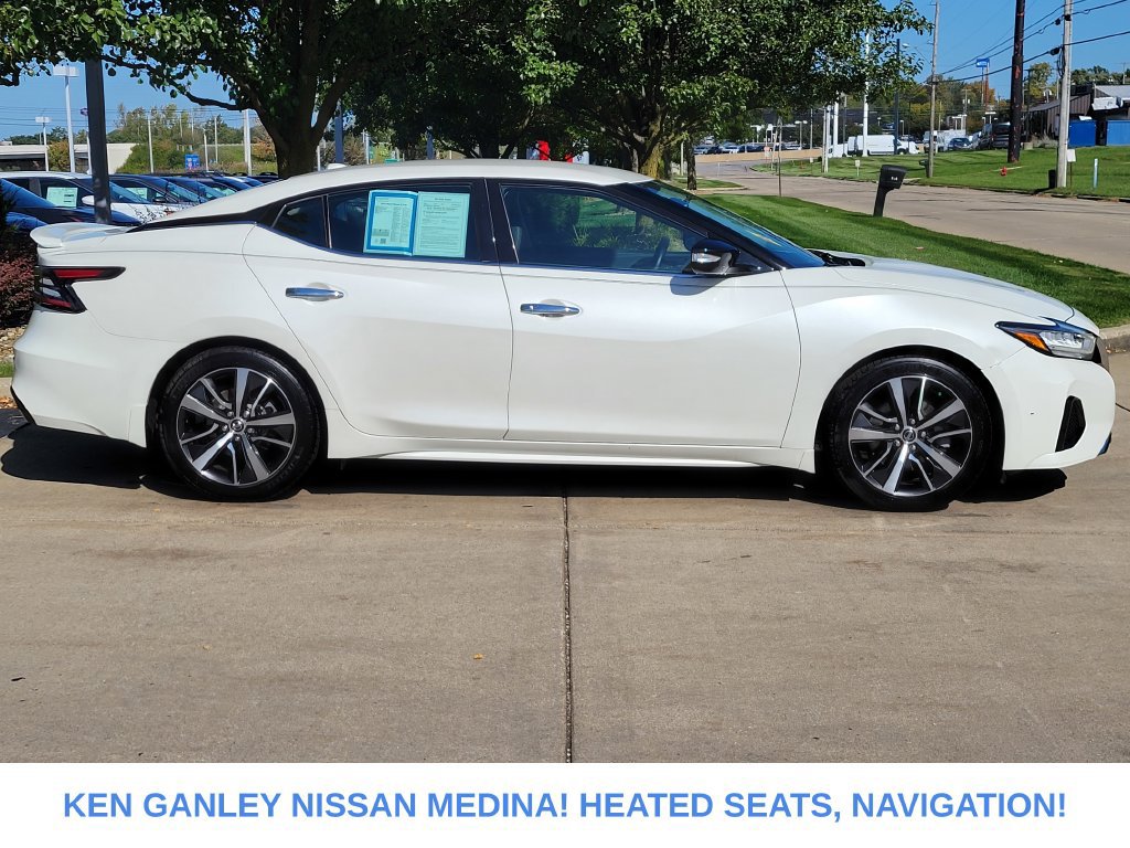 Used 2019 Nissan Maxima 3.5 SV w/ Floor Mat Group FWD image 2