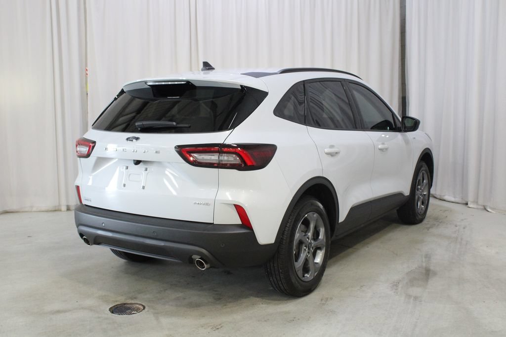 Used 2025 Ford Escape ST-Line w/ Tech Pack #1 AWD/4WD image 25