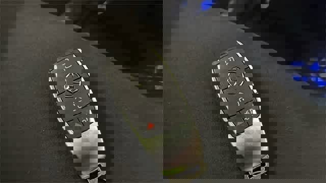 Certified 2025 Mercedes-Benz GLA 250 4MATIC image 36