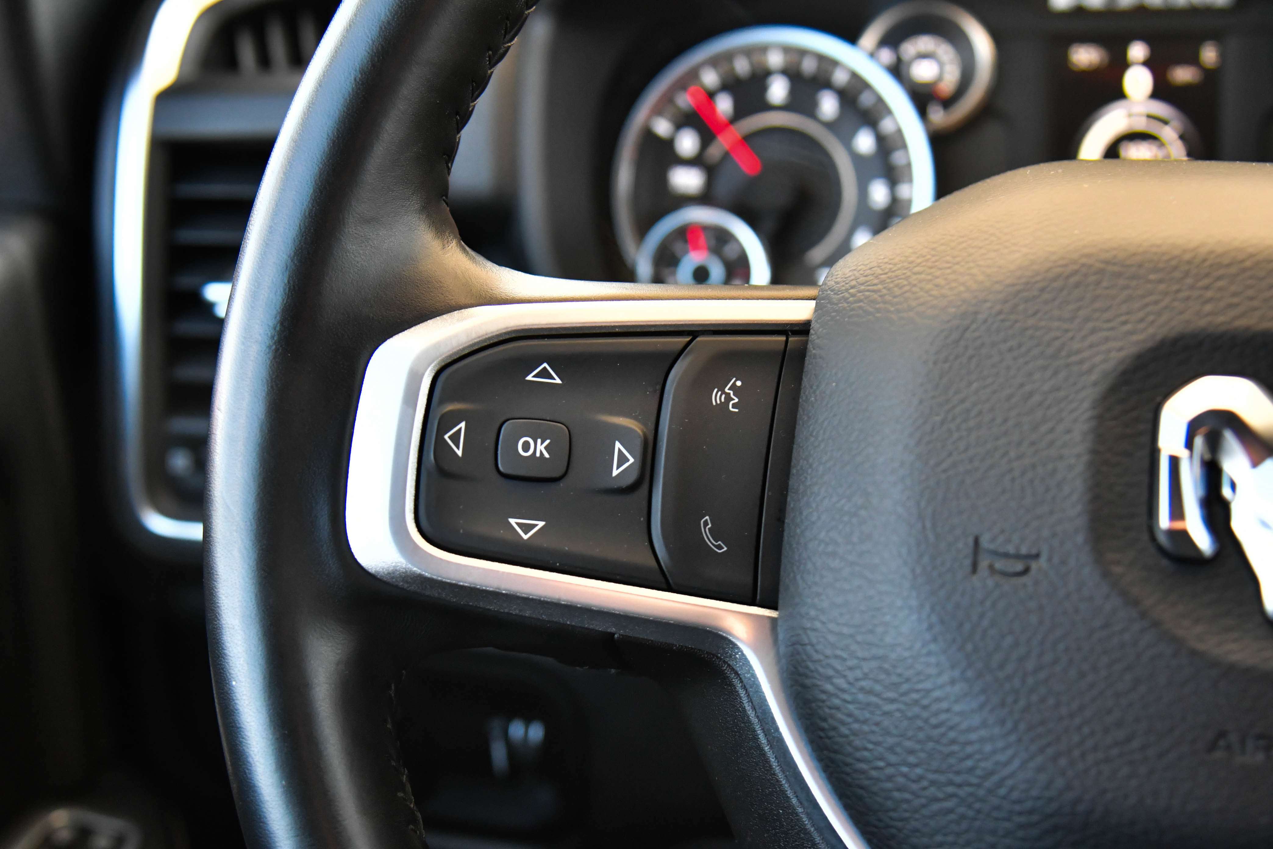 Used 2024 RAM 2500 Big Horn w/ Night Edition AWD/4WD image 36