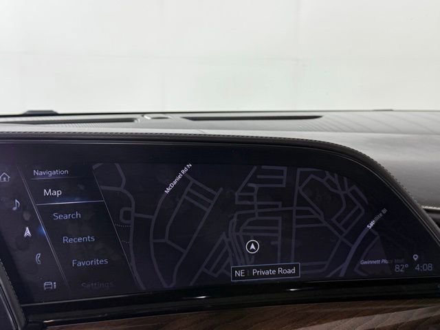 Certified 2021 Cadillac Escalade Premium Luxury Platinum image 17