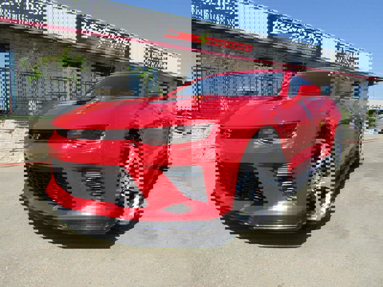 Used 2017 Chevrolet Camaro SS image 1