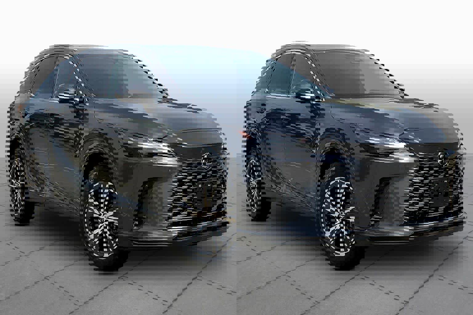 Used 2024 Lexus RX 350 Premium w/ Accessory Package (Z1) image 3