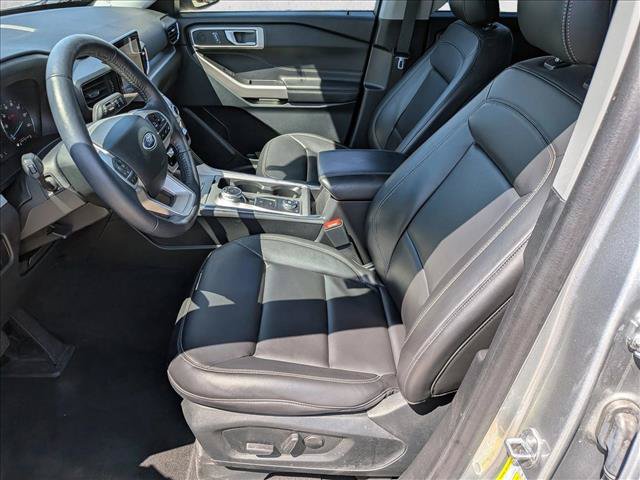 Certified 2023 Ford Explorer XLT w/ Equipment Group 202A AWD/4WD image 19