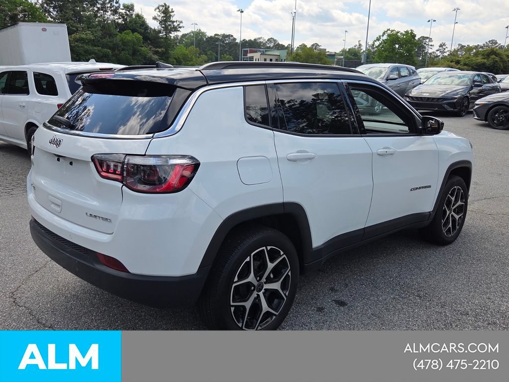 Used 2025 Jeep Compass Limited AWD/4WD image 13