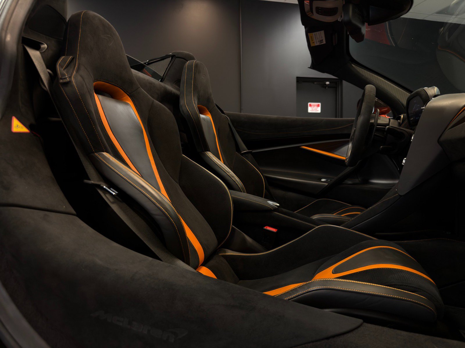 Used 2021 McLaren 720S Performance RWD image 25
