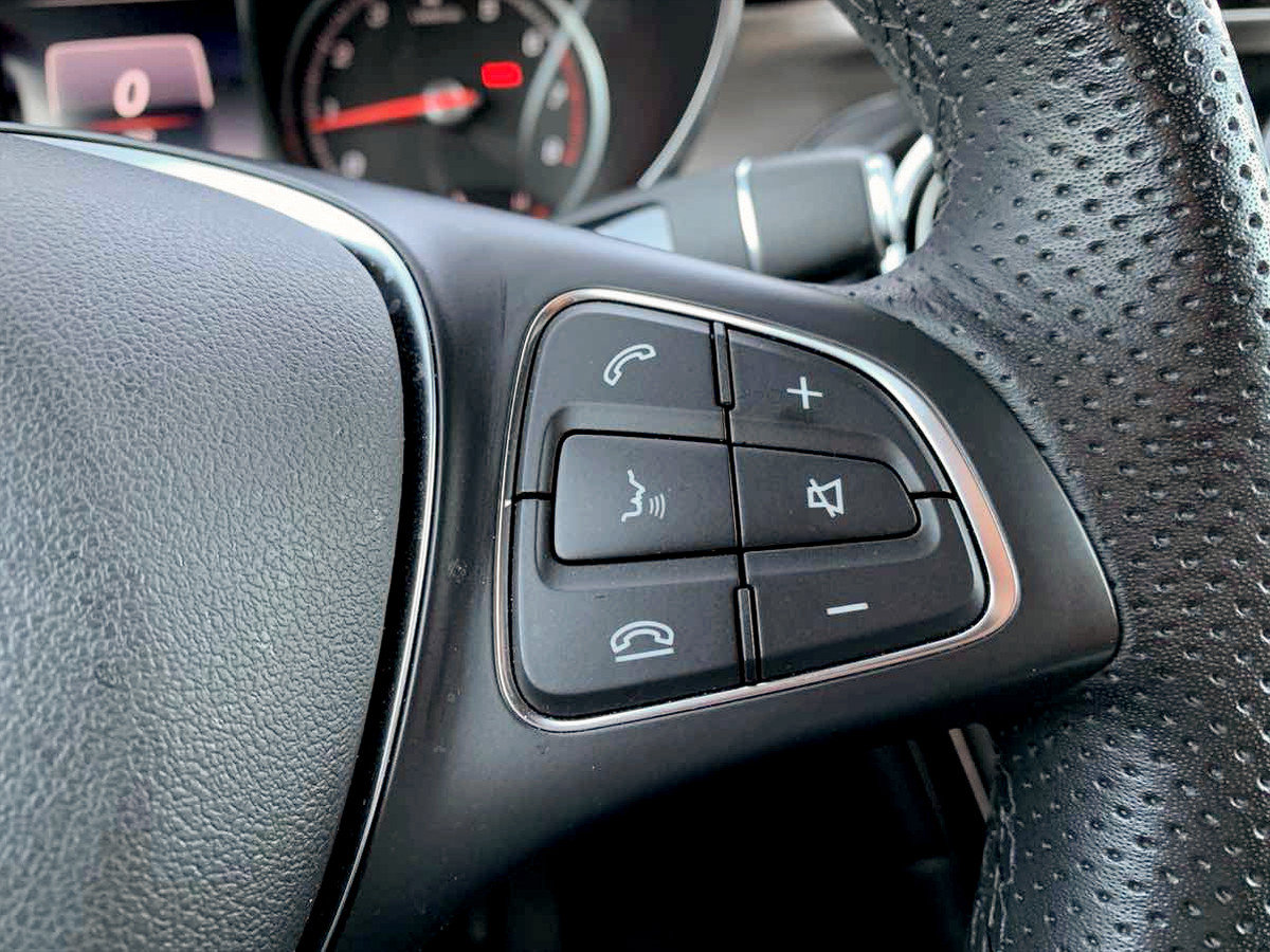 Used 2019 Mercedes-Benz GLC 300 image 25