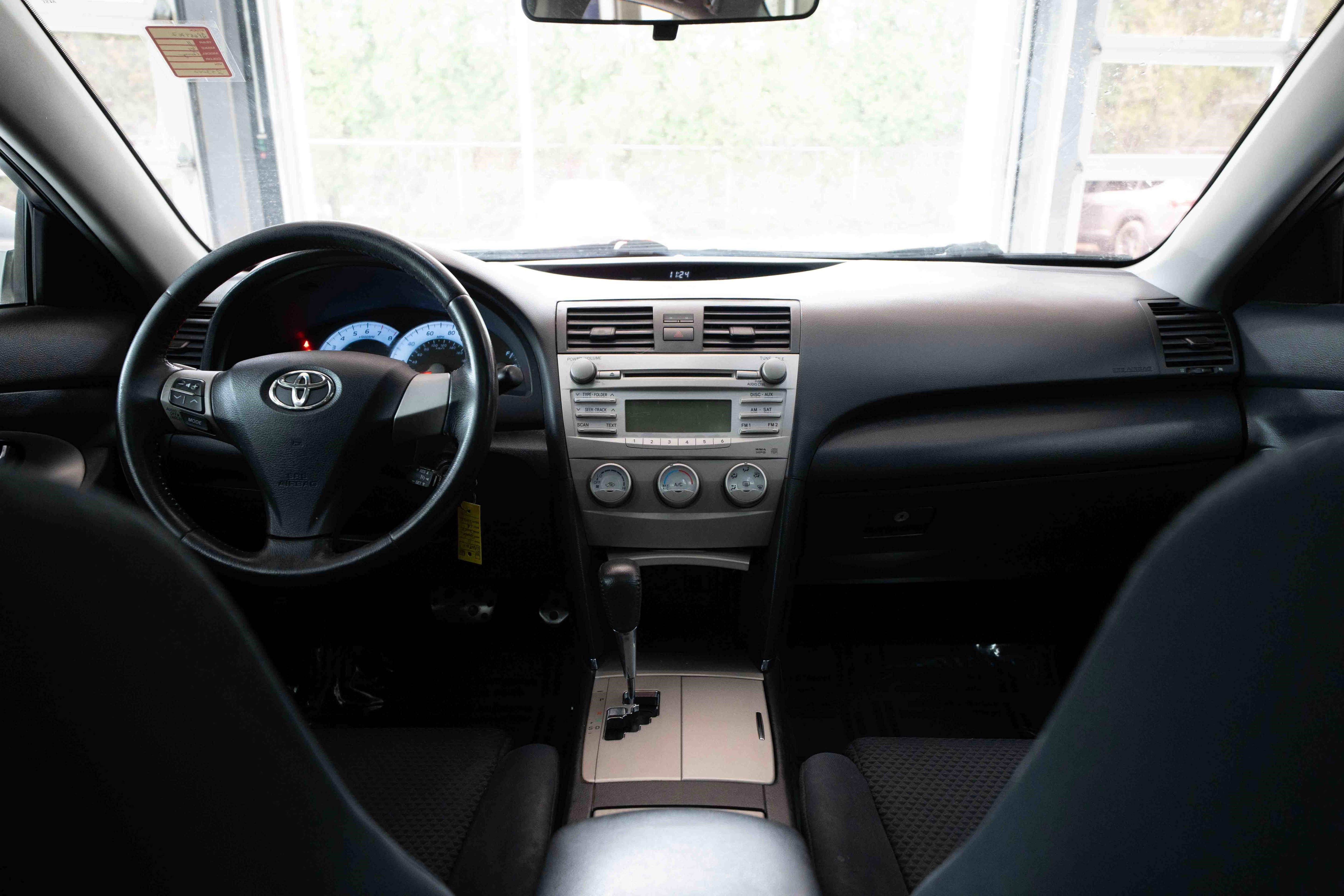 Used 2011 Toyota Camry SE w/ SE Extra-Value Pkg #1 image 20