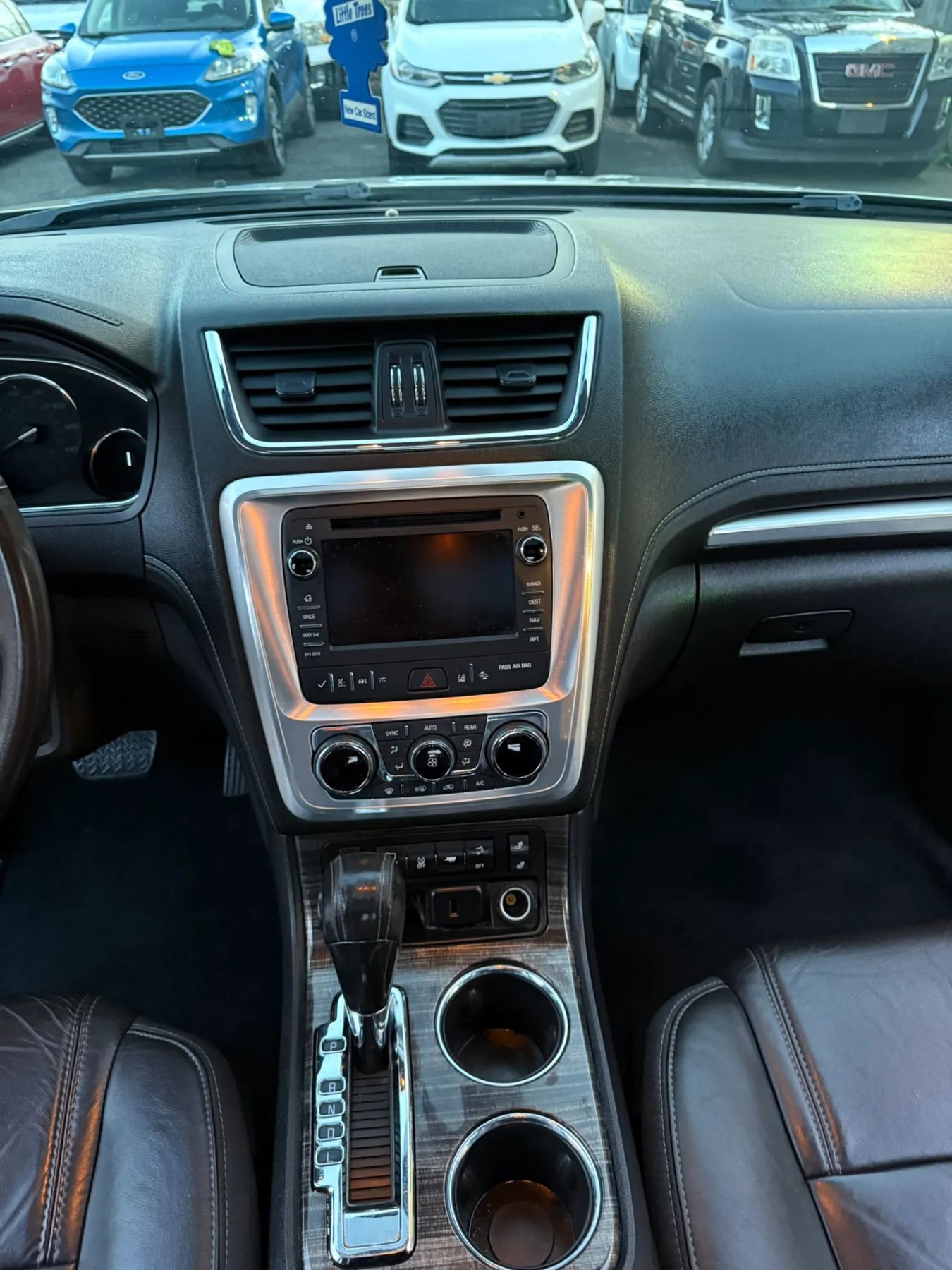 Used 2016 GMC Acadia SLT w/ Open Road Package FWD image 26