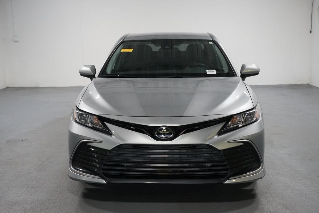 Certified 2022 Toyota Camry LE FWD image 2