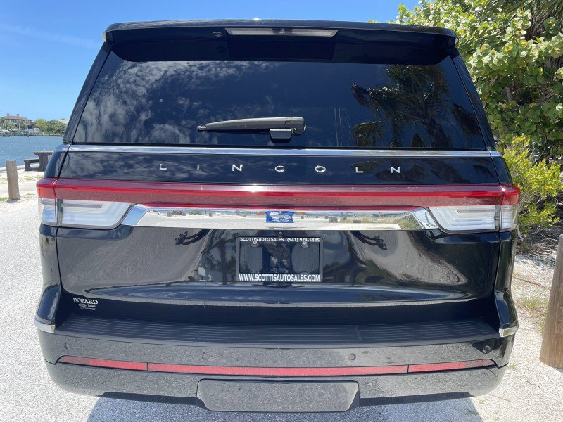 Used 2022 Lincoln Navigator L Reserve RWD image 48
