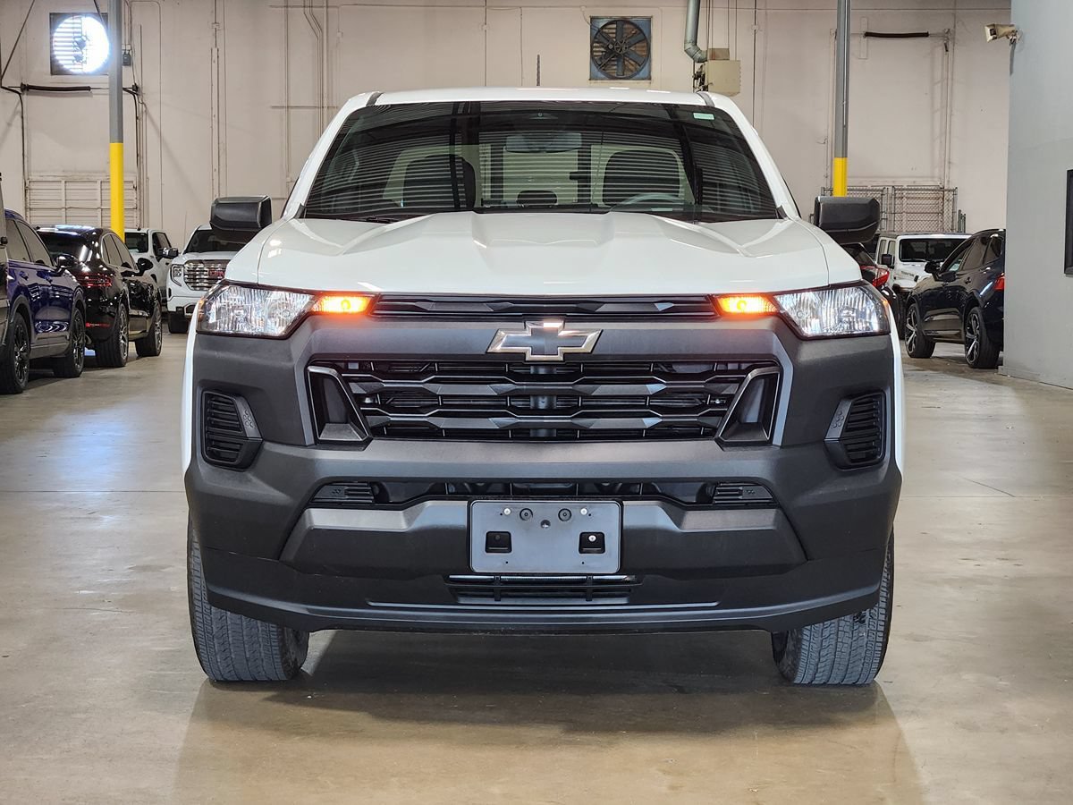 Used 2023 Chevrolet Colorado W/T w/ LPO, Pro Essentials Package RWD image 2
